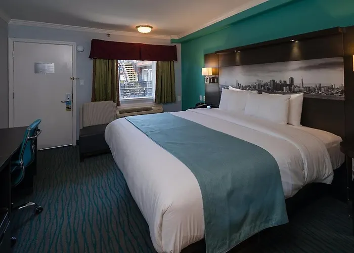Inn On Grove